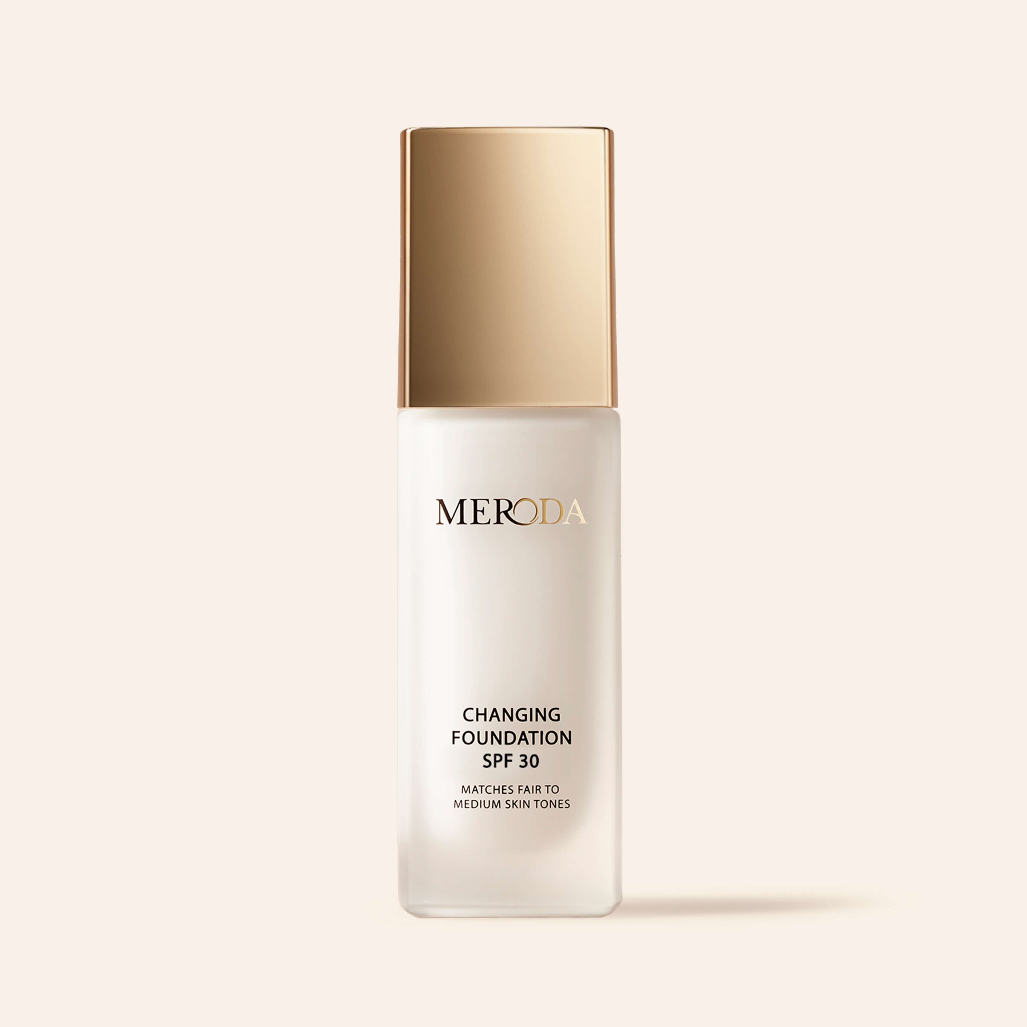 Meroda Changing Foundation SPF 30 fles geschikt voor lichte tot medium huidtinten op een lichte achtergrond