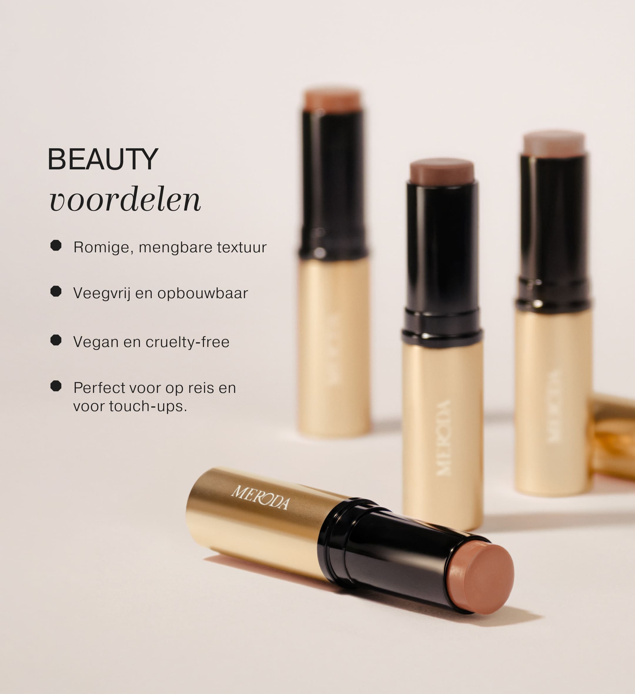 The Soft Tan Bronzer met beautyvoordelen zoals een romige, mengbare textuur, veegvrije en vegan formule.